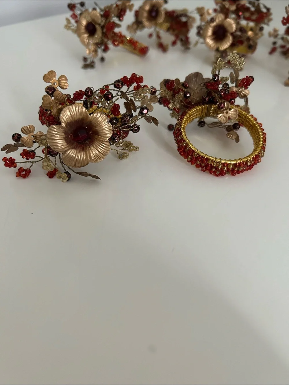 Set of 8 Pier 1 Imports Beaded Floral Napkin Rings – Vintage Gold & Red Holiday